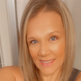 Jennifer Wells